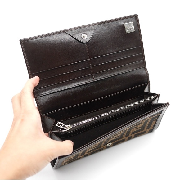 🍓FENDI Zucca Wallet - Picture 3 of 12